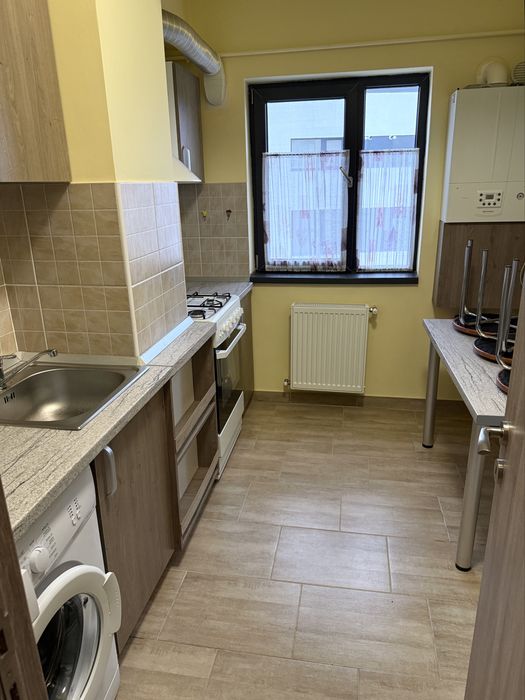 Inchiriez 2 camere(proprietar)* Militari Residence* loc de parcare