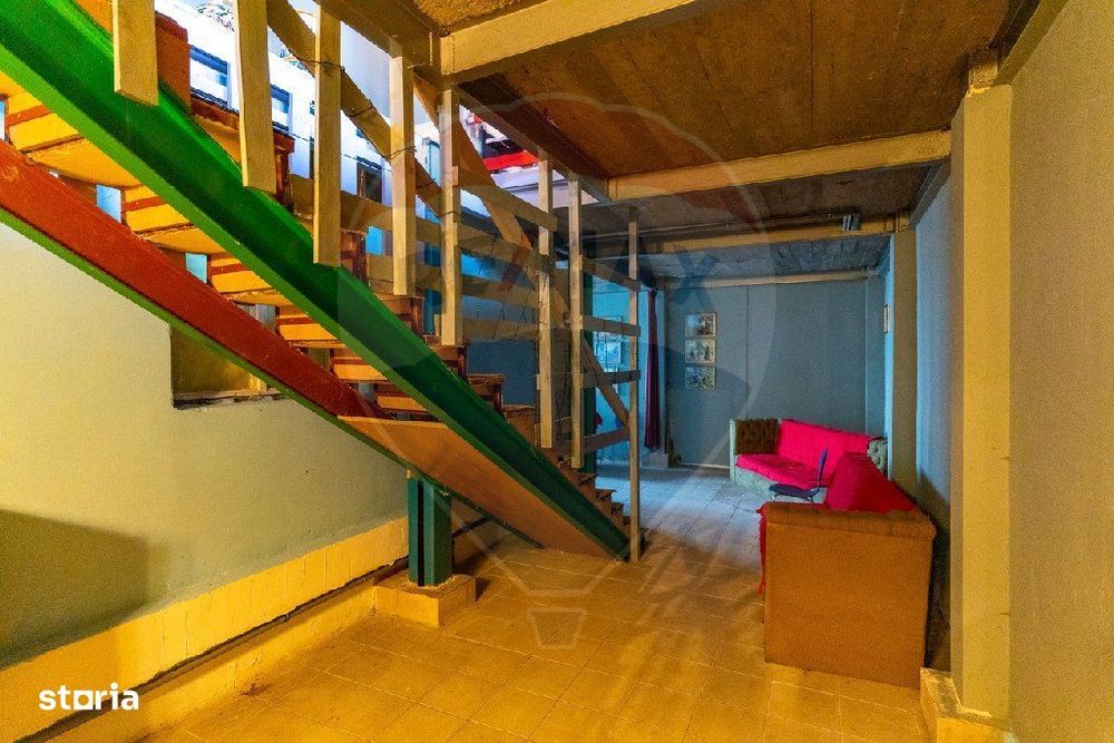 Spațiu comercial de închiriat/vanzare,zona OM,Hunedoara