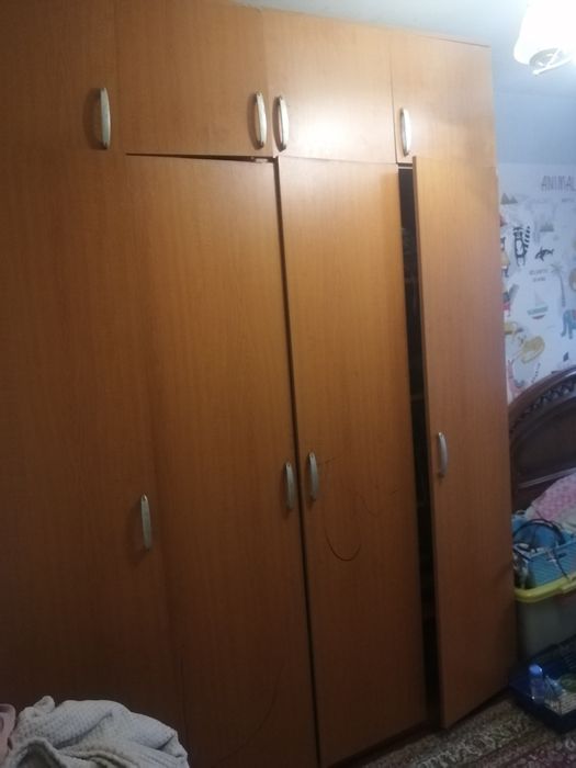 Шкаф для одежды в спальню