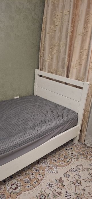 Кровать одну спальный