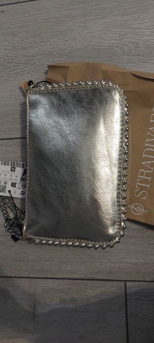 Geanta noua stradivarius