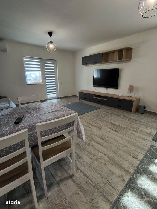 Inchiriez apartament superb facut pe comanda langa metrou Aparatori