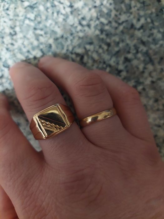 Продам золотую печатку