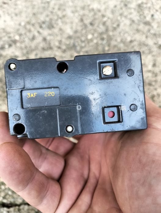 Релеен контролен таймер