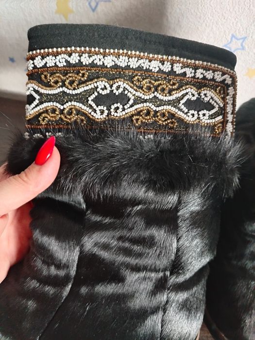 Продам унты якутские