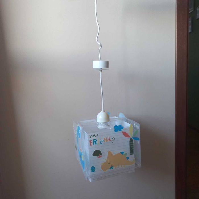 Детски лампи - тройка и единичен полюлей за таван