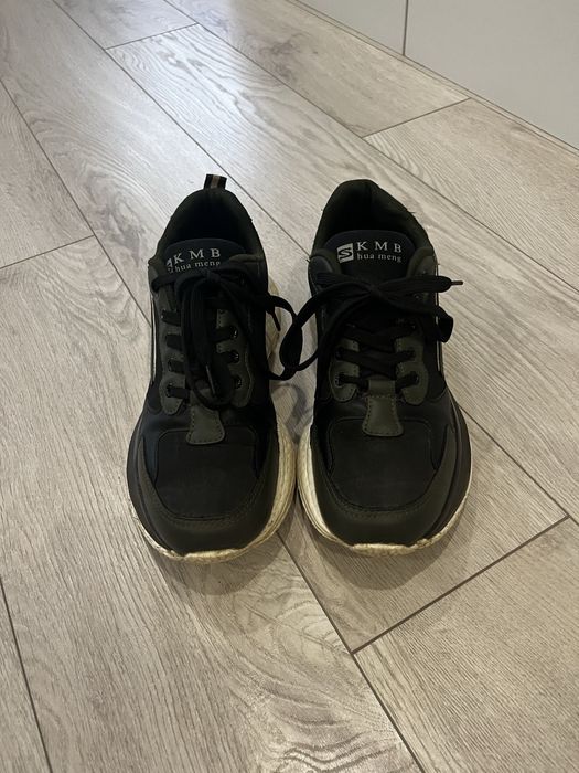 Кроссовки на подростка