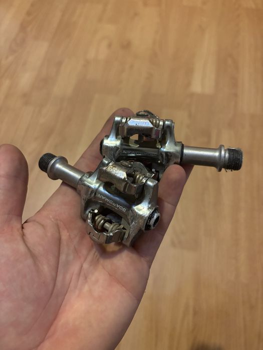 Продавам педали