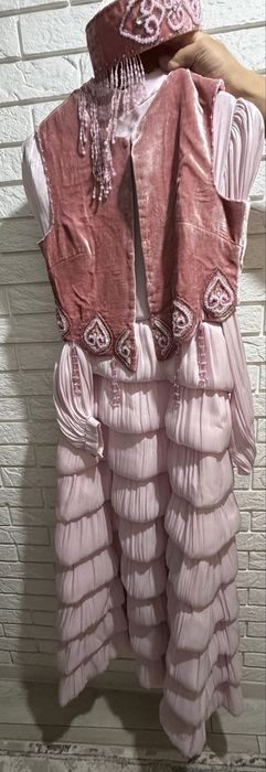 Көйлек сатылады…