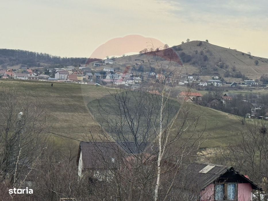 Teren intravilan 2307 mp în Salicea, zona premium, aproape de Cluj