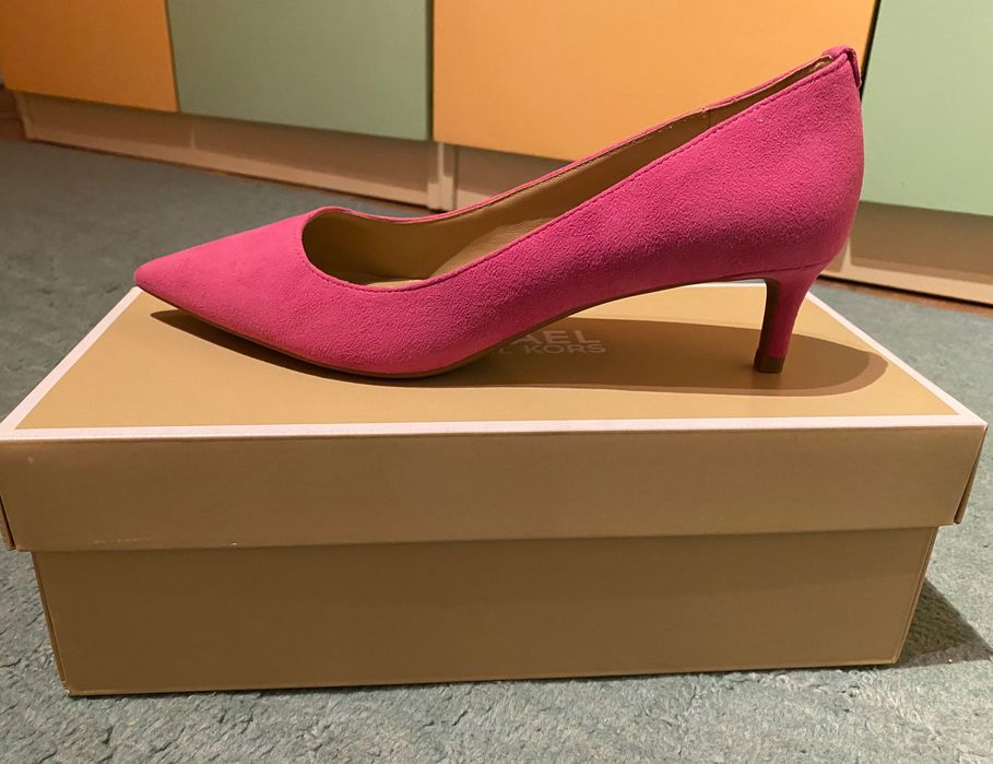 Обувки Michael Kors- нови