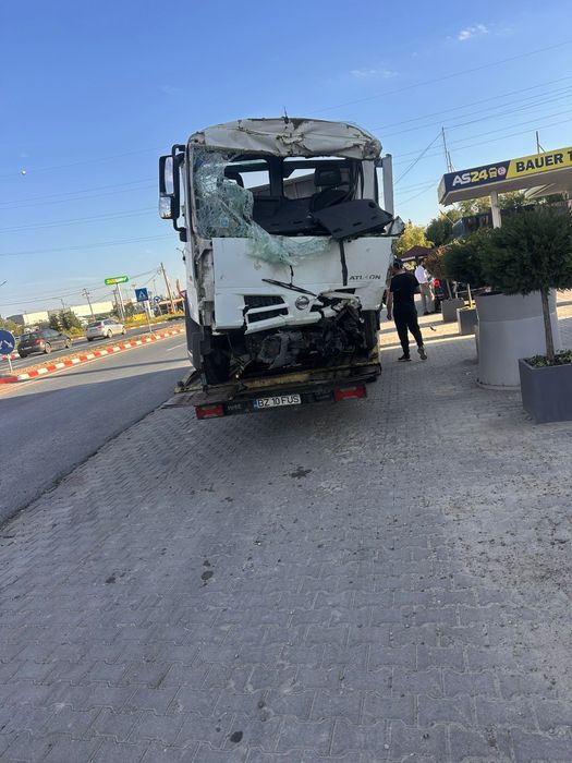 Dezmembrez atleon tk -56.13 3.0 nissan nisan