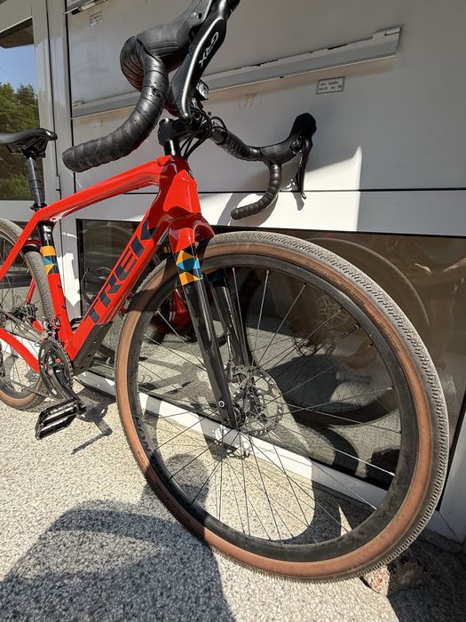 Gravel карбоново колело Trek Checpoint SL5