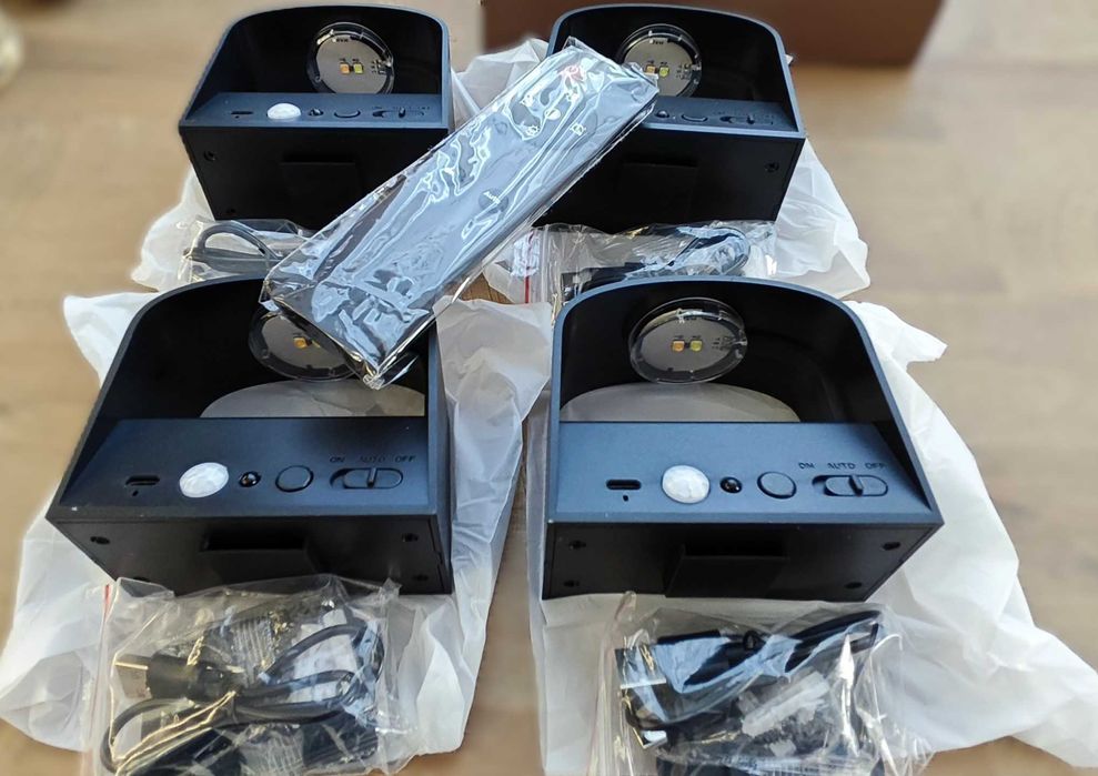 4 LED стенни лампи, безжични, презареждащи, сензор и дистанционно.