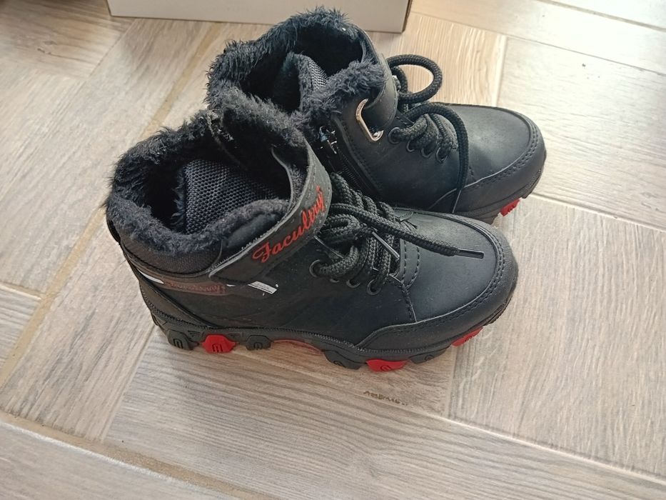 Чисто нови детски боти