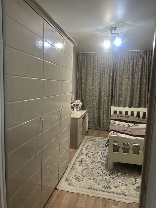 Продам спальный гарнитур