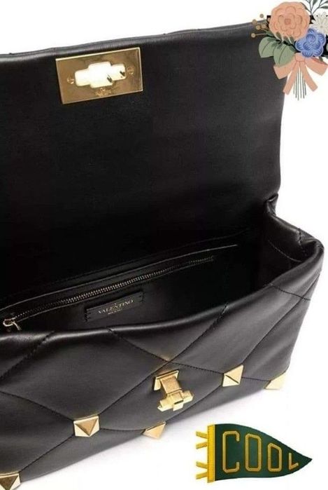 Geanta damă, accesorii metalice aurii, saculet, etichetă