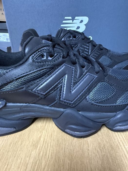 Addiasi New Balance 9060 marimea 42 noi, originali