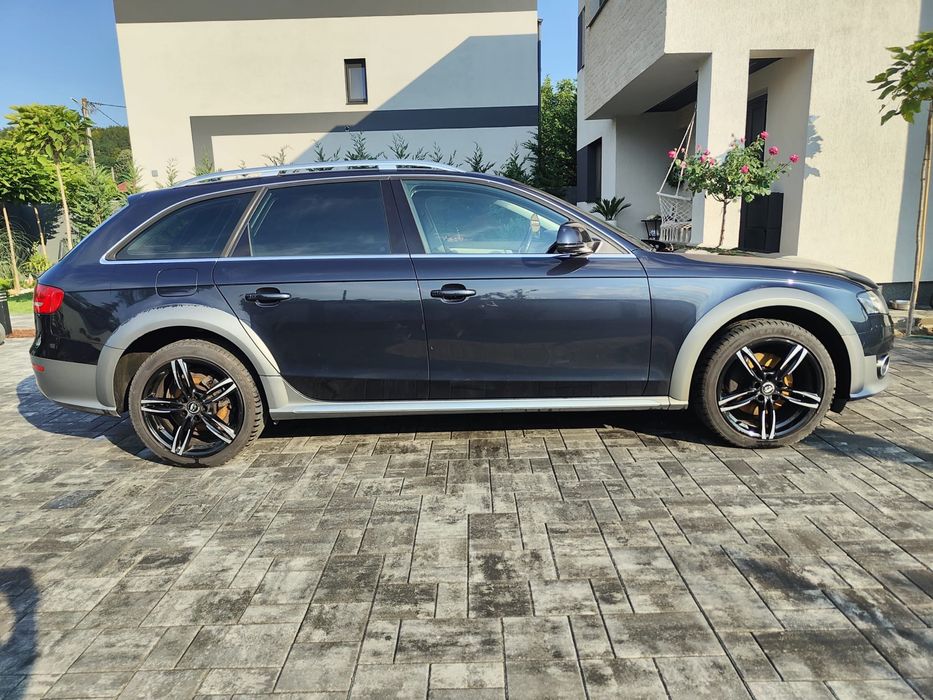 2012 Audi A4 alltoad 245cp