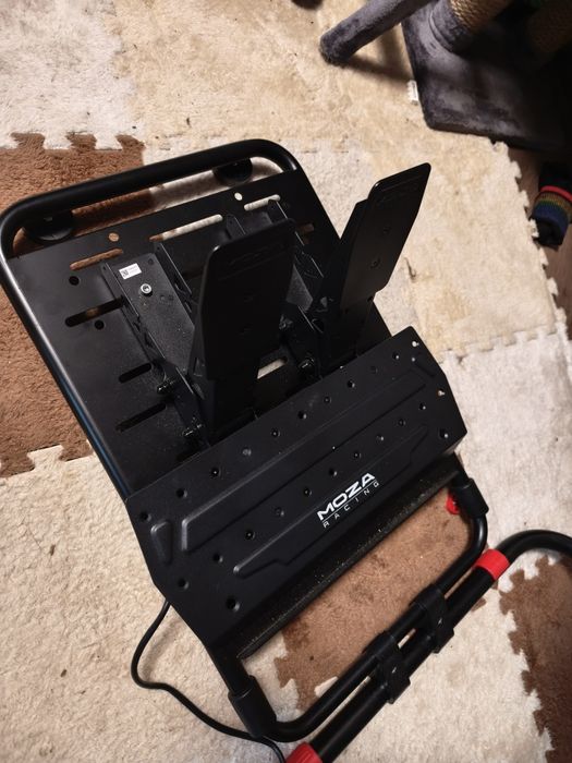 Игровой комплек Moza R5