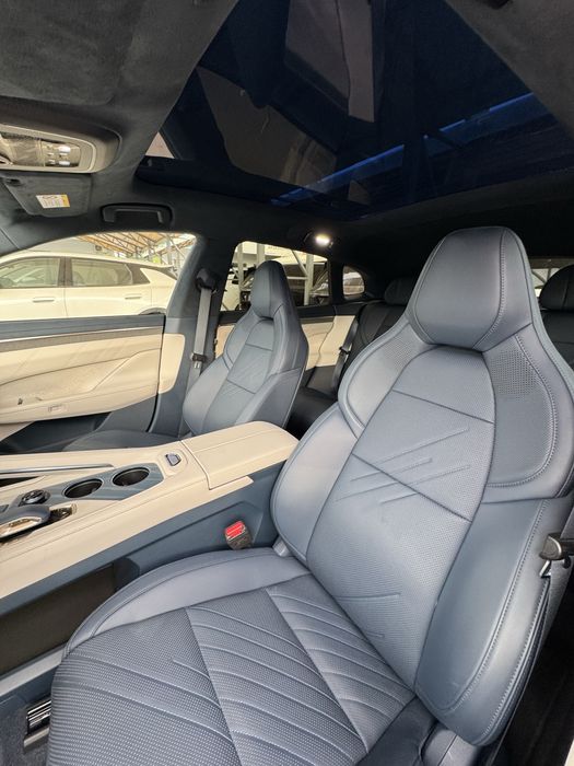 Zeekr 001 Z-sport/ 2600 km probeg