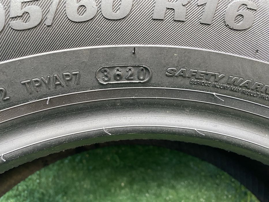 Set 4 anvelope vara Kumho Ecsta Ps71 205 60 R 16 92 V Dot 3620 Profil : 2 Bucati 5,34 , 2 bucati 4,6mm