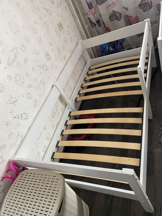 Кровать за 10000