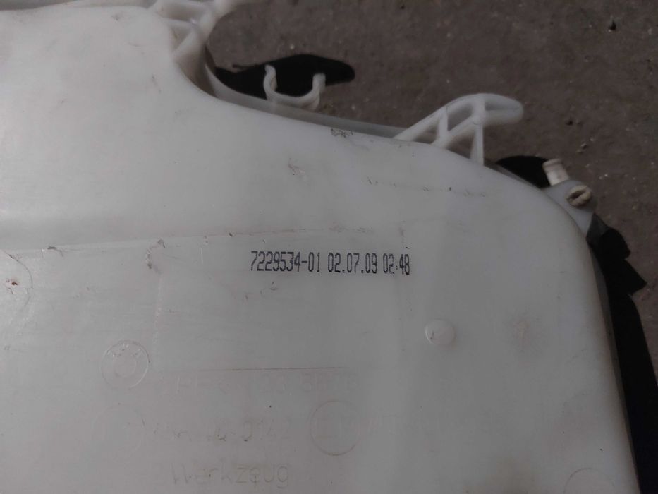 Vas lichid parbriz BMW E81 E87 E90 E91 F20 F21 F30 F31