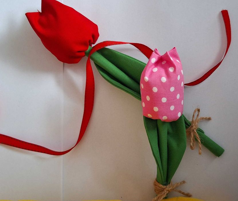 Ръчно изработени лалета от плат