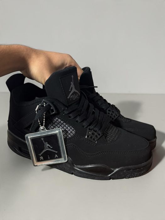 Air Jordan 4 Black Cat