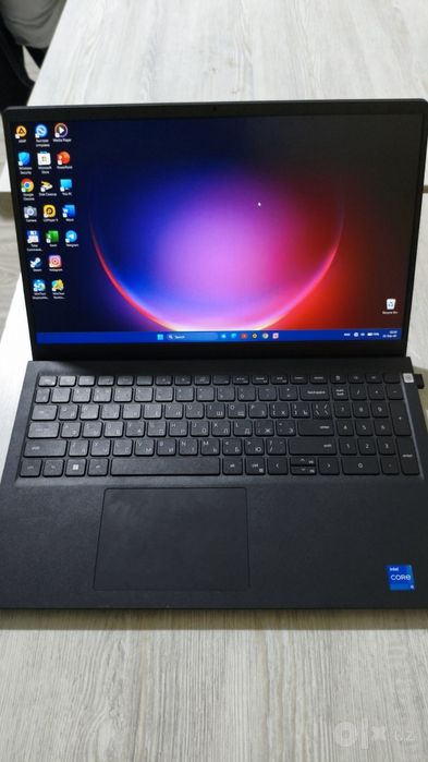 Noutbuk Dell 15 Pro Essential