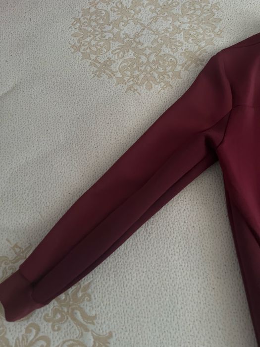 bluza cu fermoar marimea m