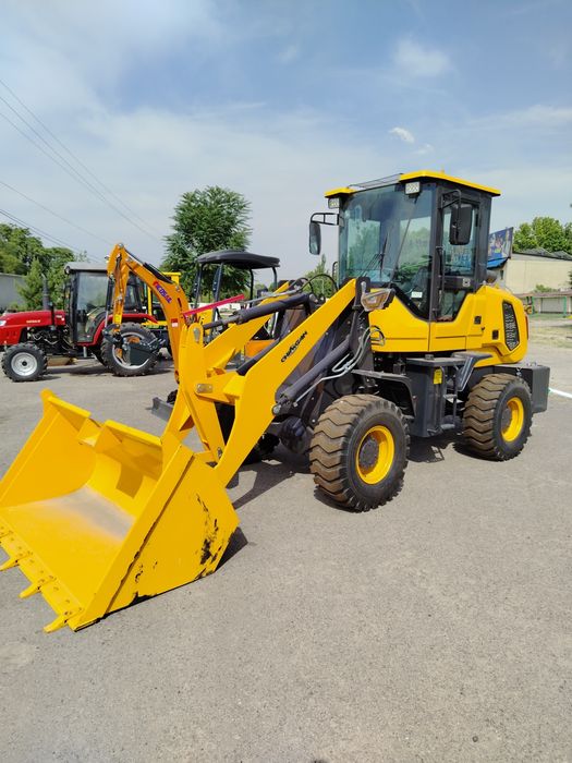 Фронтальный погрузчик ZL920 (1.5 тонны)