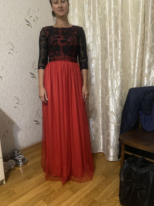 Продам нарядное платье