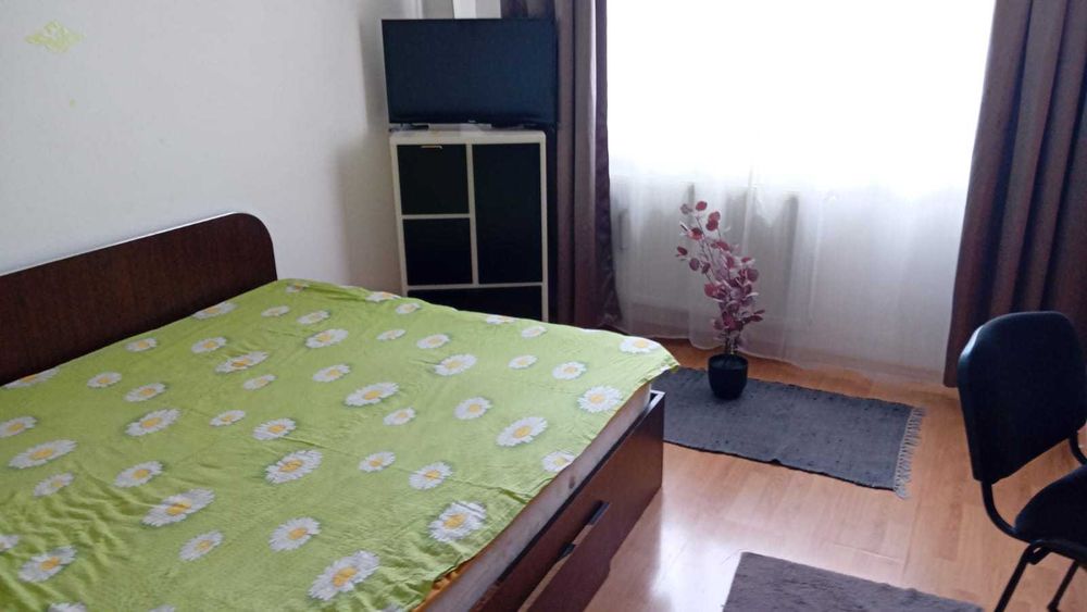 De inchiriat apartament 2 camere - Gorjului/Moinesti