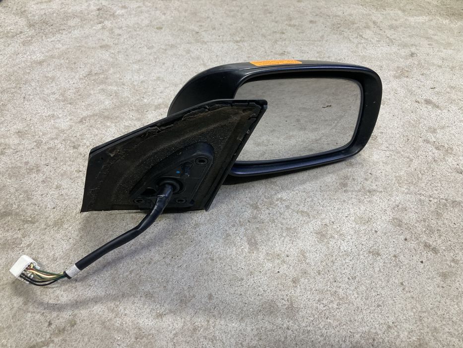 Дясно огледало за тойота авенсис т25/Toyota avensis T25 03-05г