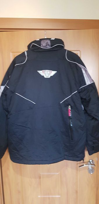 Продавам ски яке