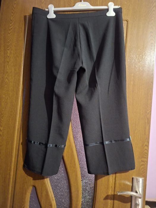 Vând Pantaloni Damă 3/4  Mărimea 48