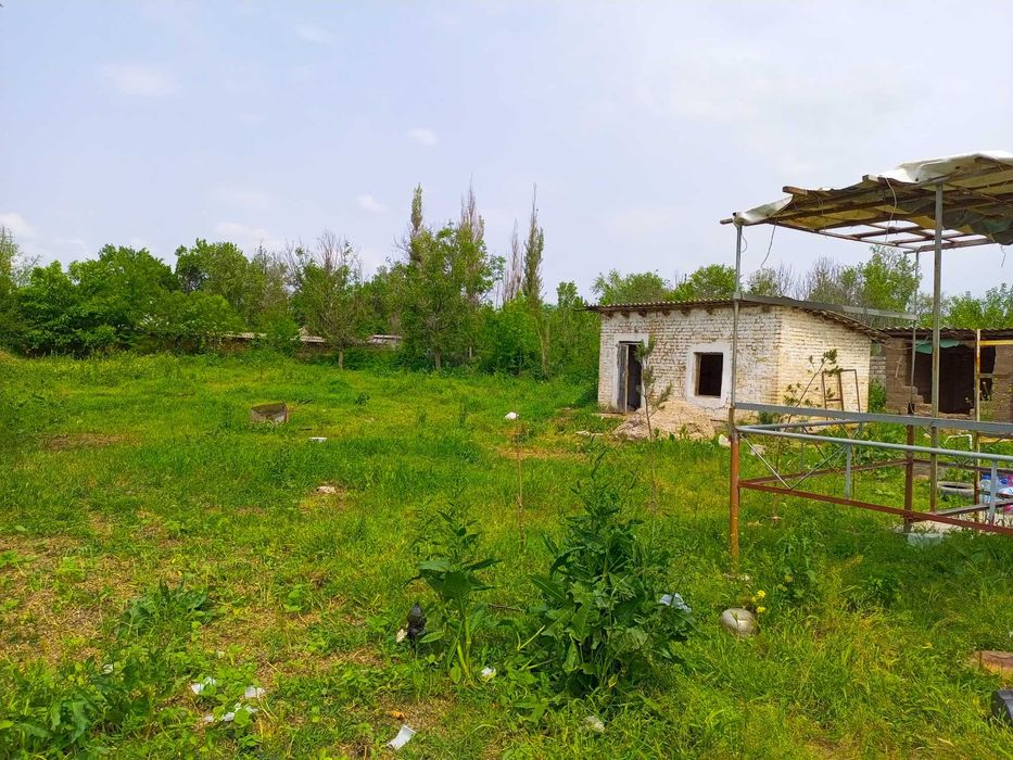 29 sotix uy bilan uchastka sotiladi Продам участок с домом 29 соток