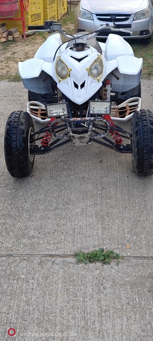 Vând cadru Polaris predator 500