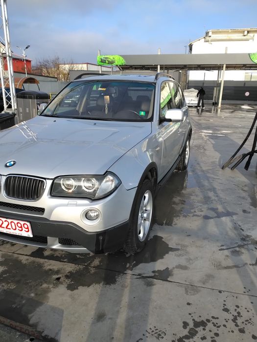 Vând schimb x3 an 2009