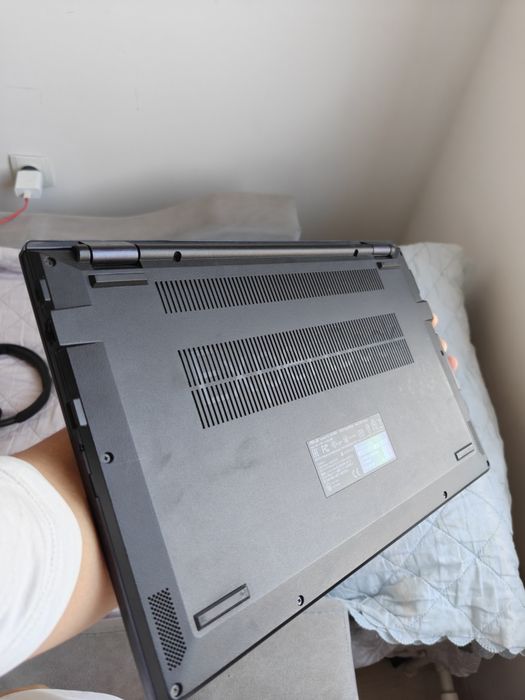 Продаю ASUS ExpertBook B1500CEAE.