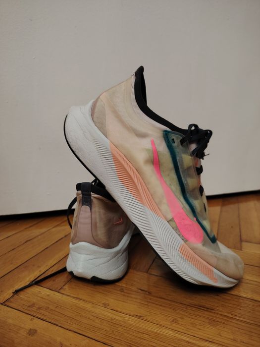 Nike Zoom Fly 3 Premium Barely Rose оригинални размер 38