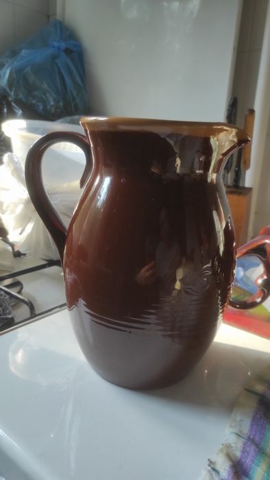 Глиняная посуда продаётся