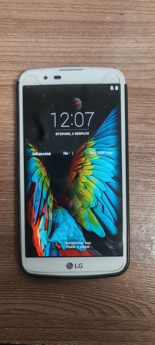 Смартфон LG K 10 белый