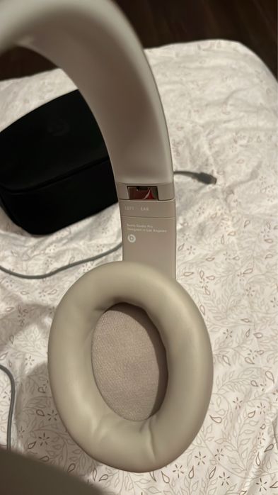 Casti Beats Studio Pro Wireless