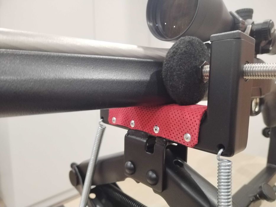 Станок / стойка за прострелка