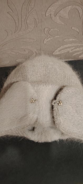 Продам шапку женскую