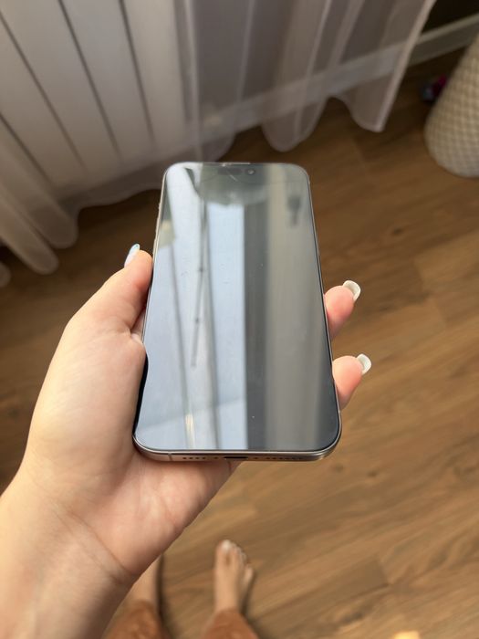 Продам iphone 15pro max 512gb
