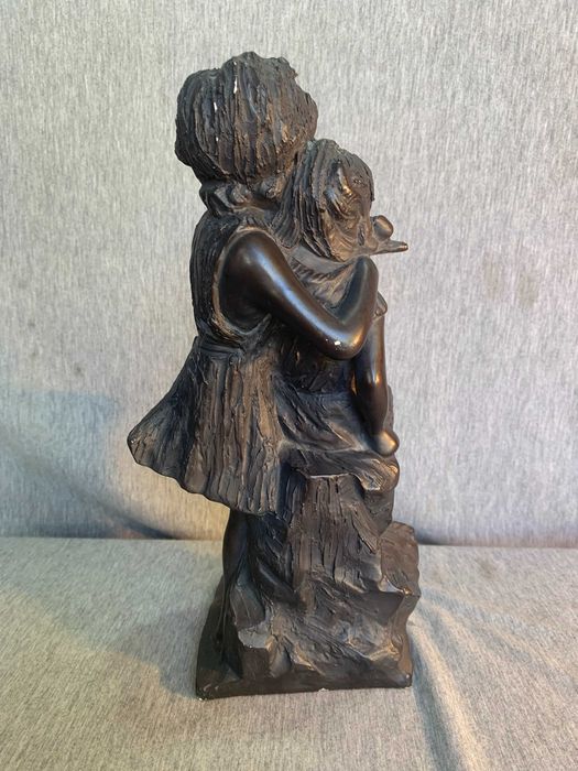 стара фигура статуетка